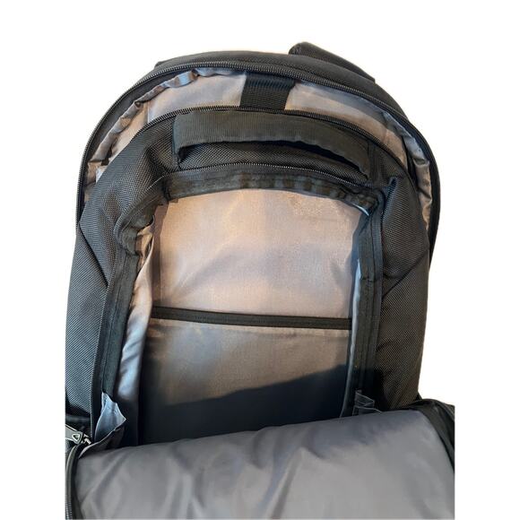 M&A Trident 3 Section Travel Padded Computer Backpack - Picture 4 of 5